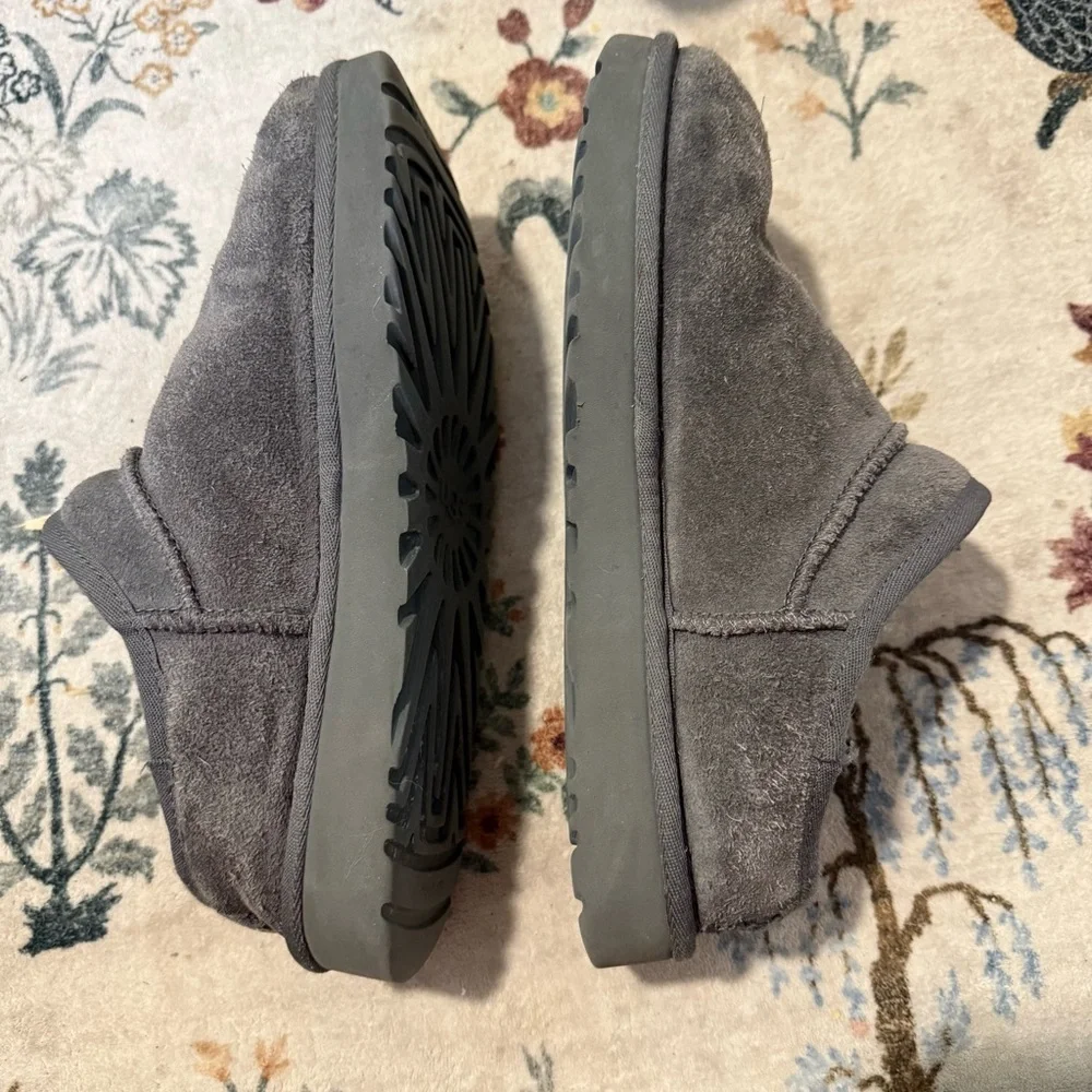 Ugg classic slipper grey women’s size 9 - Picture 6 of 8